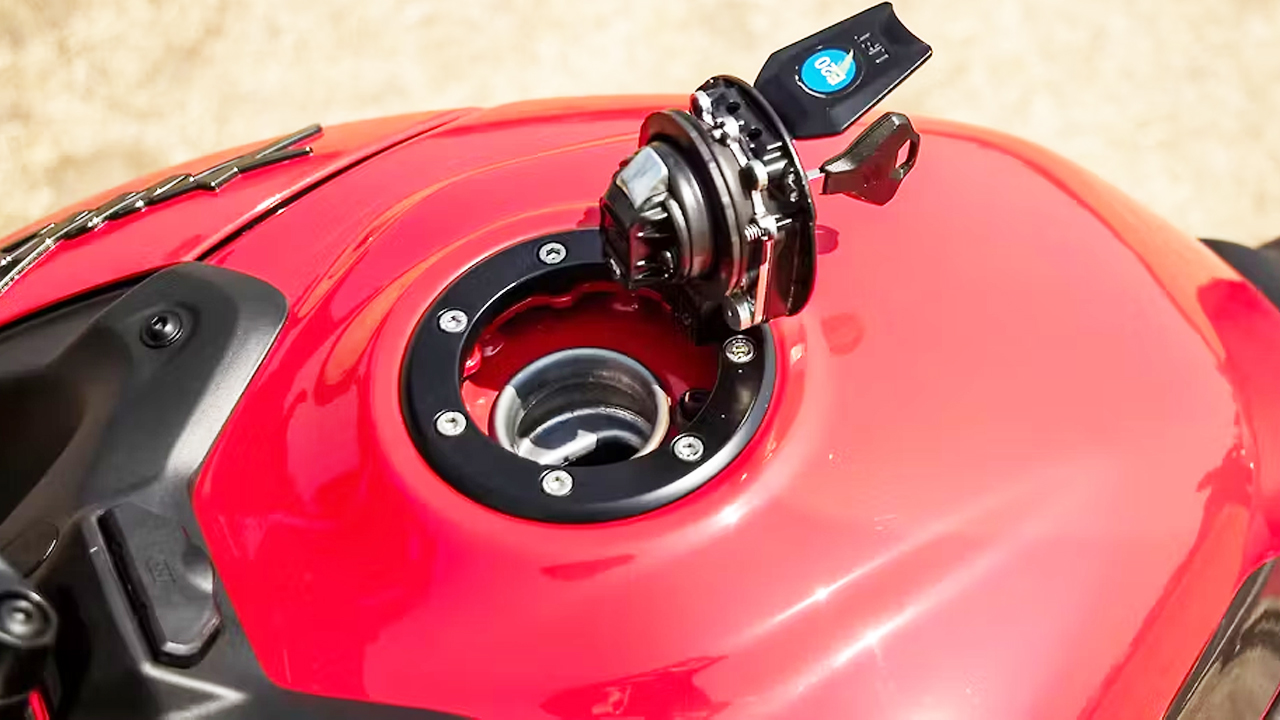 ফুয়েল ট্যাংকে জং মানেই হাজার টাকার ক্ষতি, বাঁচার উপায় জানুন