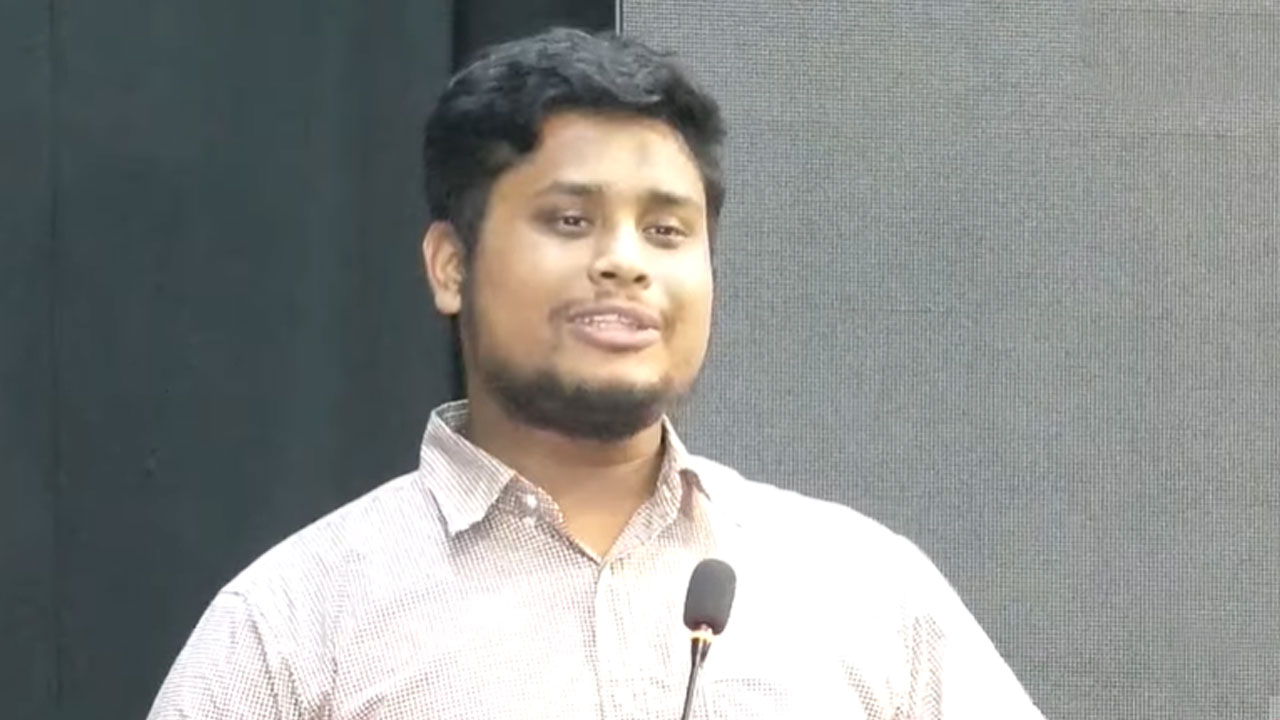 অন্তর্বর্তী সরকারের ব্যর্থতার দায় নিতে হচ্ছে এনসিপিকে : হাসনাত আবদুল্লাহ
