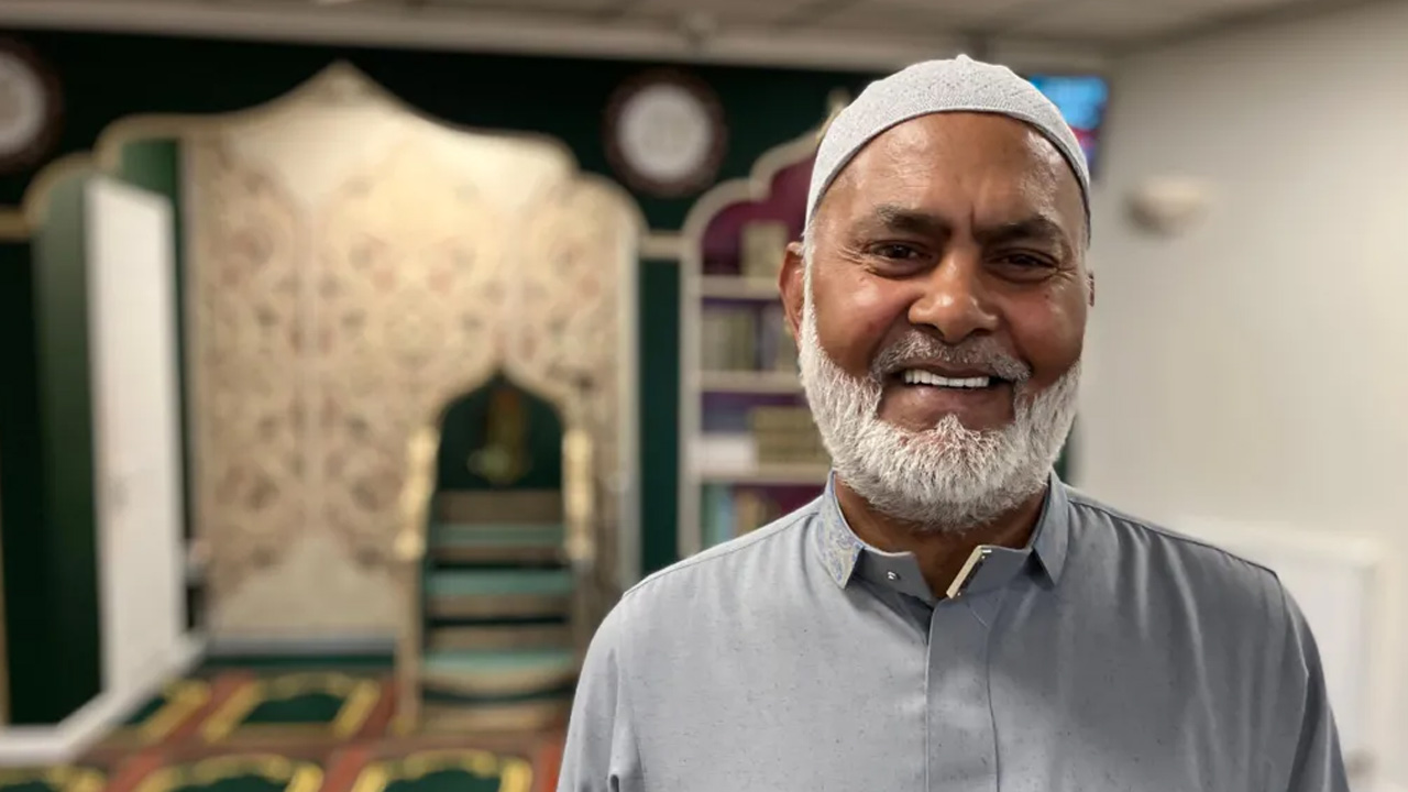 বাংলাদেশিদের উদ্যোগে প্রতিষ্ঠিত যুক্তরাজ্যের যে মসজিদ