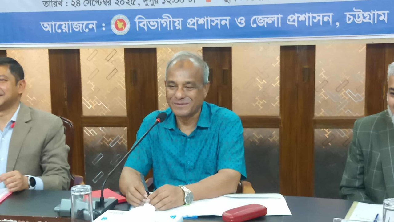 নির্বাচনে মাঠে থাকবে সেনা, নৌ ও বিমানবাহিনী : স্বরাষ্ট্র উপদেষ্টা