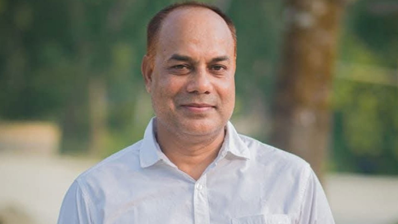 জয়পুরহাটে হত্যা মামলায় কারাগারে থাকা শিক্ষককে বরখাস্ত