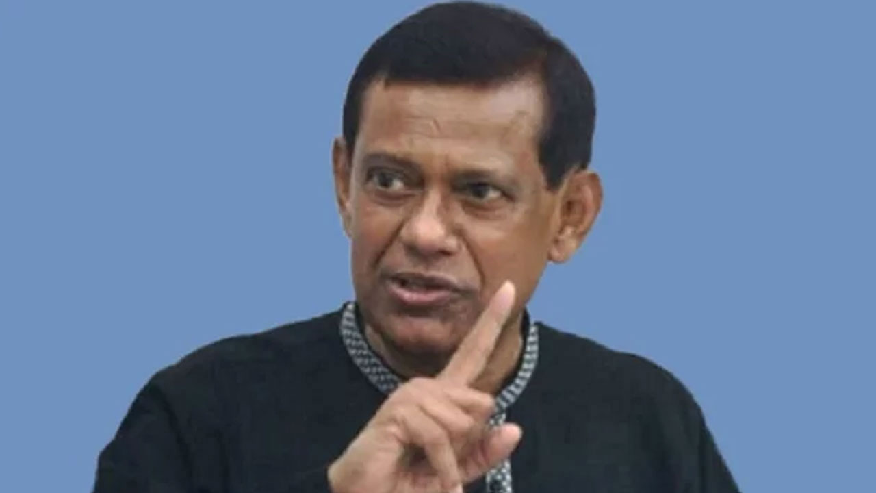 ৫ কোটি টাকার সম্পদ ও প্লট জালিয়াতির মামলায় ফাঁসলেন বিচারপতি মানিক