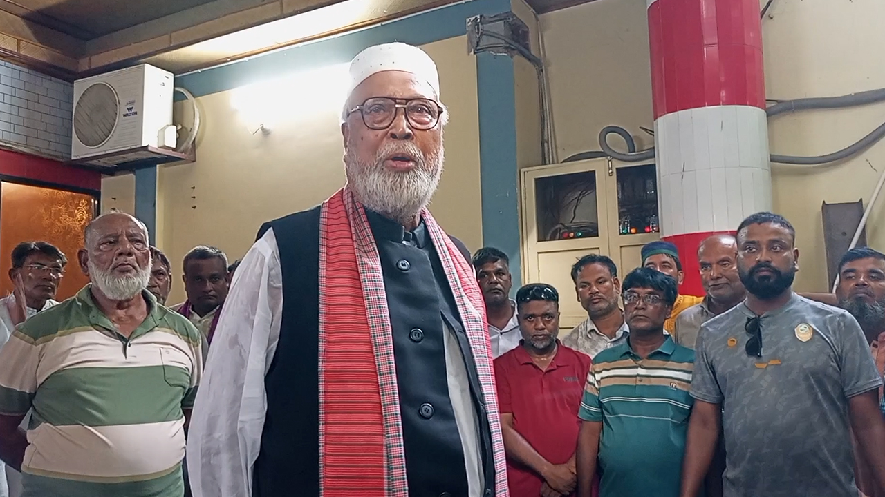 যেদিন আমরা রাস্তায় নামবো, সেদিন বন্দুকও কিছু করতে পারবে না
