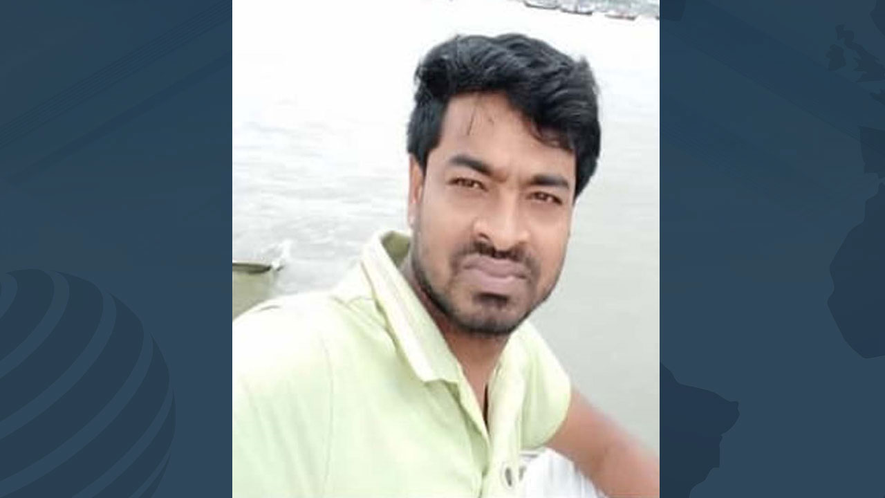 খুলনায় চাঁদাবাজির অভিযোগে গণপিটুনিতে যুবক নিহত