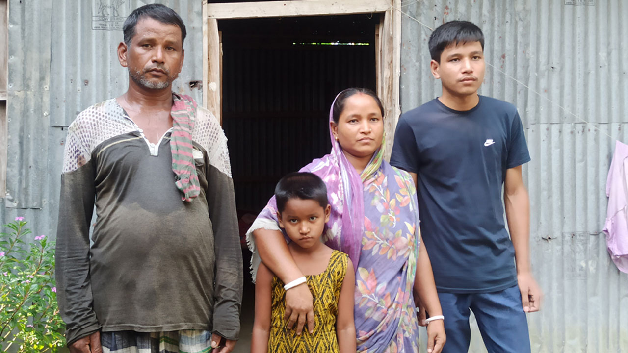 ডুয়েটে ভর্তির সুযোগ পেয়ে দুশ্চিন্তায় দরিদ্র পরিবারের সন্তান মিথুন