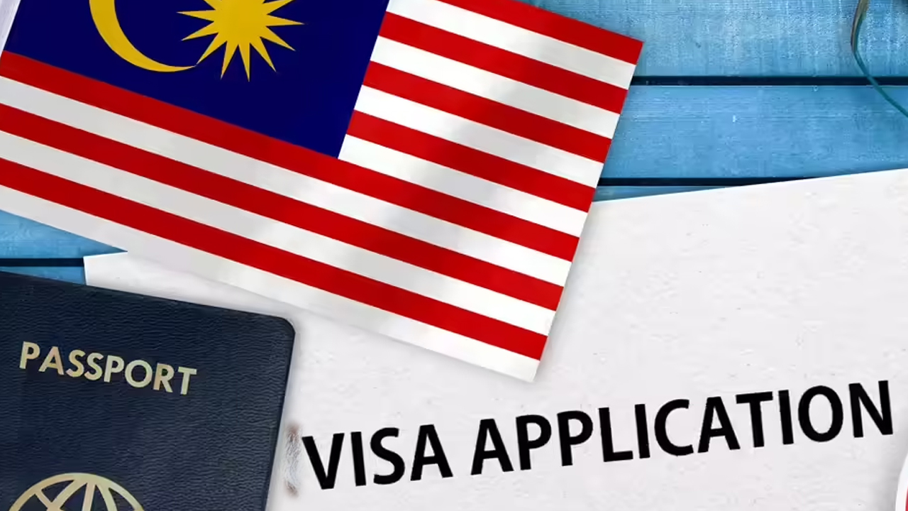 মালয়েশিয়ায় ভিসার মেয়াদের চেয়ে অতিরিক্ত থাকলে এখন যে শাস্তি পেতে হবে