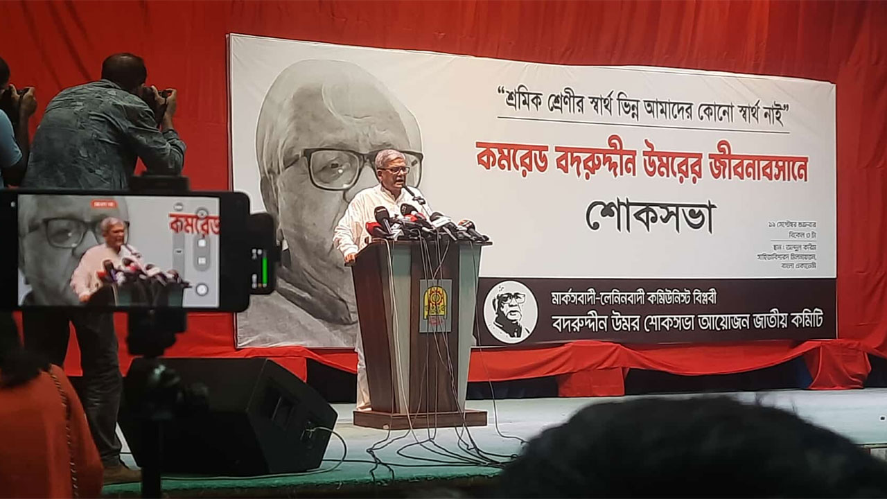 আজ যারা বিপ্লব করতে চান, তাদের মানুষের কাছে চলে যেতে হবে