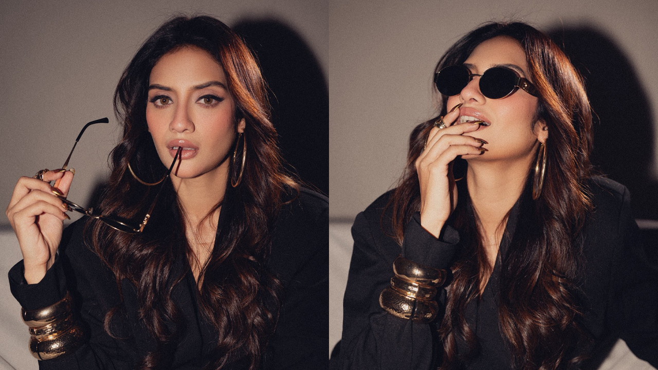 ছেলের সঙ্গে খুনসুটিতে মেতেছেন নুসরাত