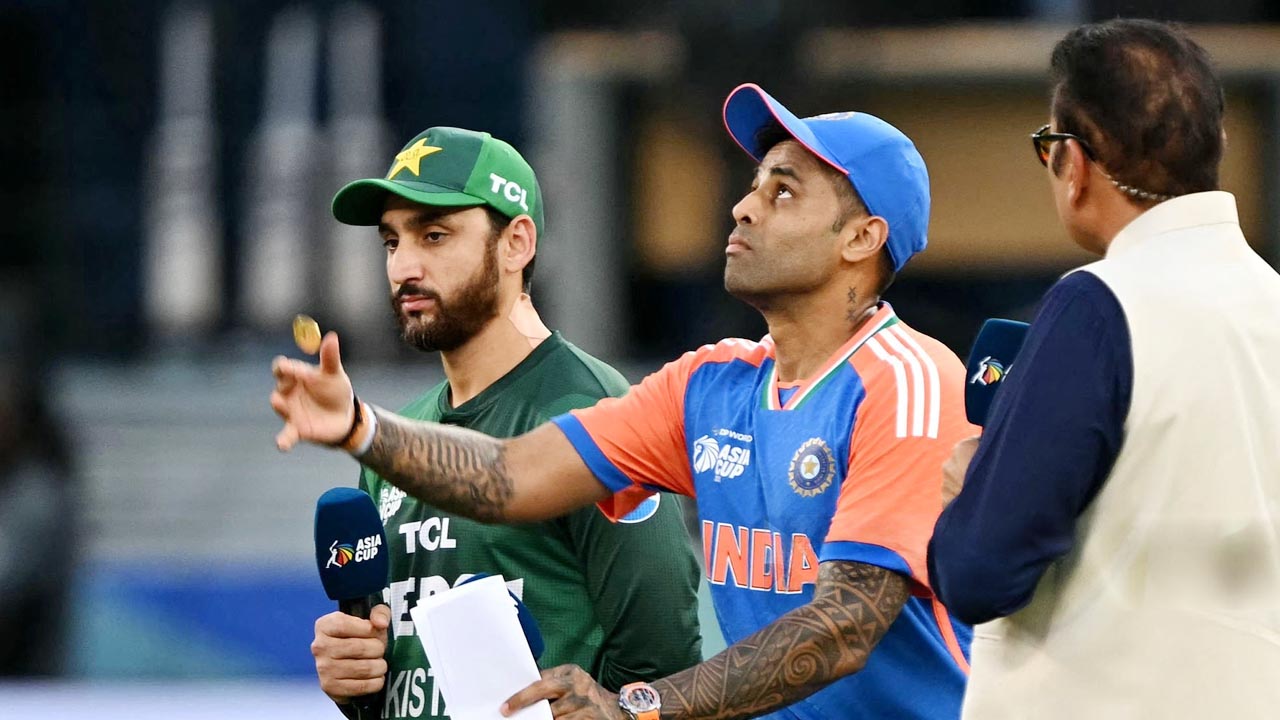 হ্যান্ডশেক বিতর্কে পাকিস্তানের দাবি নাকচ করল আইসিসি