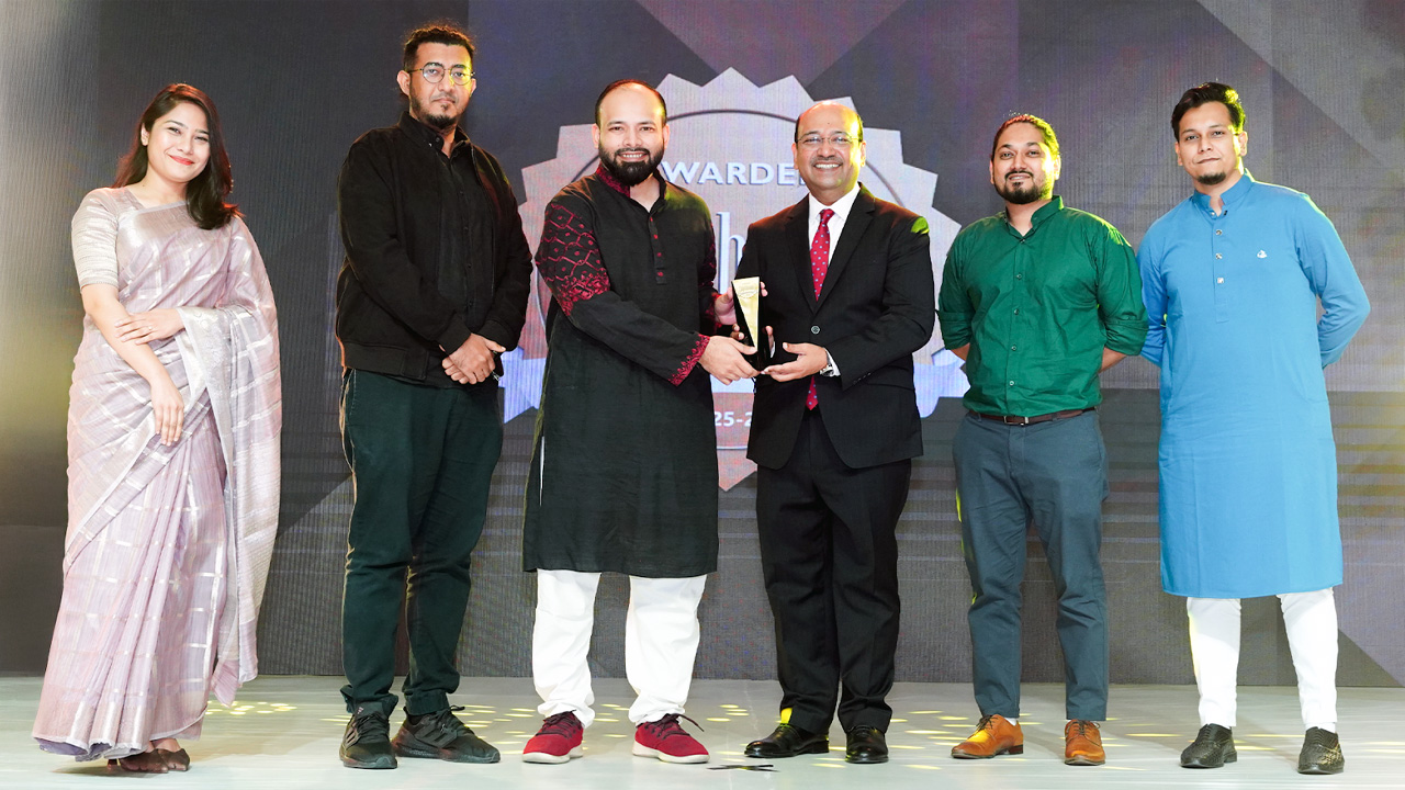 সুপার অ্যাপ ক্যাটাগরিতে সুপারব্র্যান্ডস অ্যাওয়ার্ড জিতলো পাঠাও