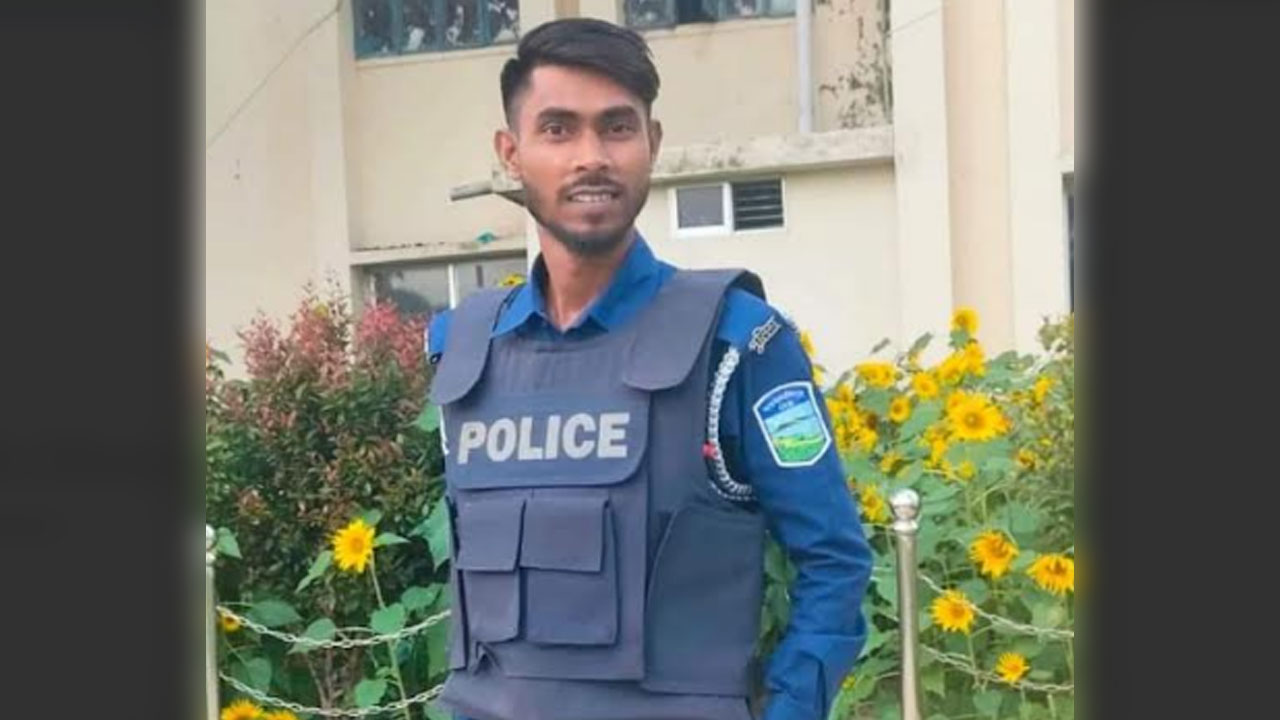 মুক্তিযোদ্ধার নাতি সেজে পুলিশে চাকরি, দুদকে অভিযোগ দিলেন স্ত্রী