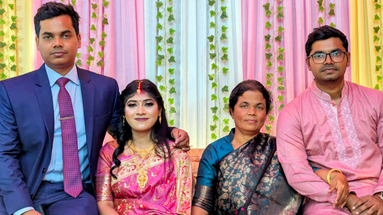 ‘বাবার ইচ্ছা ছিল ২ ভাইয়ের মধ্যে অন্তত একজন যেন চিকিৎসক হই’