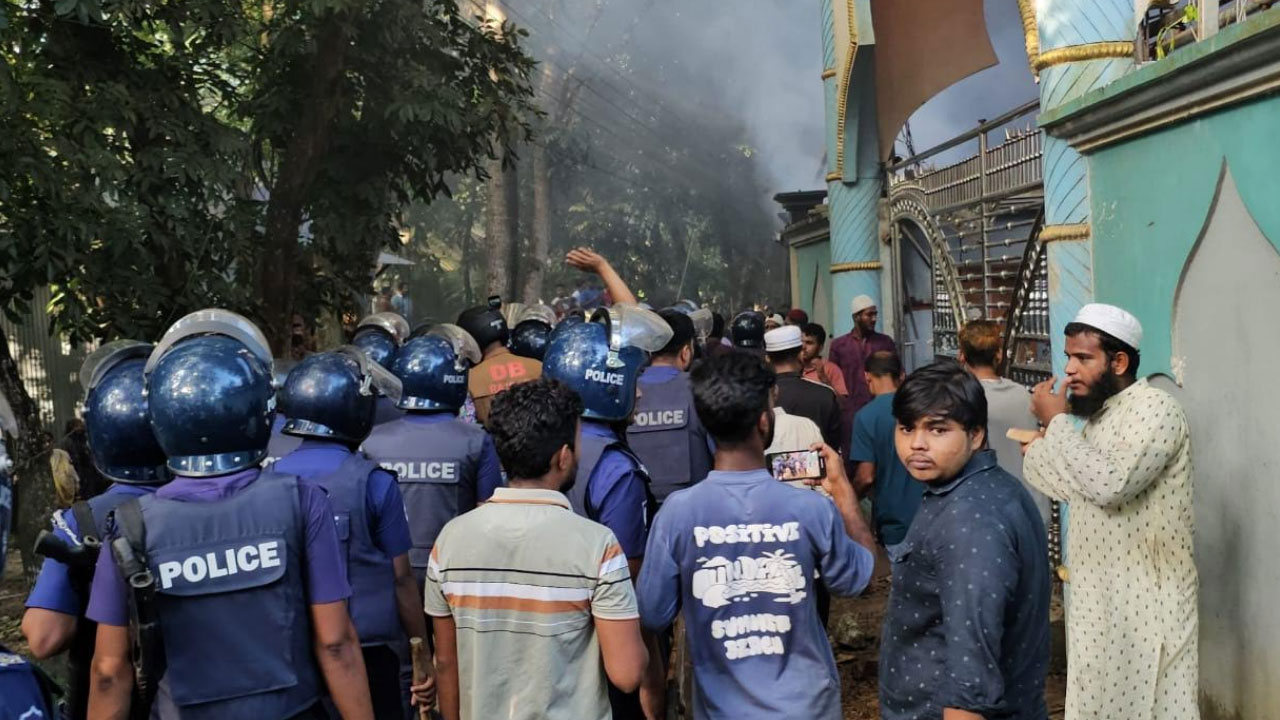নুরাল পাগলার দরবারে হামলার ঘটনায় আদালতে ৮ জনের স্বীকারোক্তি