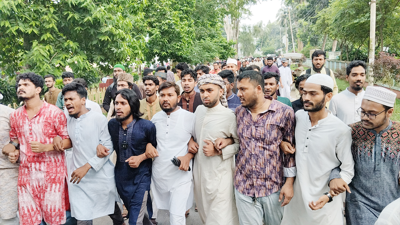 রাবিতে পোষ্য কোটা পুনর্বহালের প্রতিবাদে আবারও বিক্ষোভ