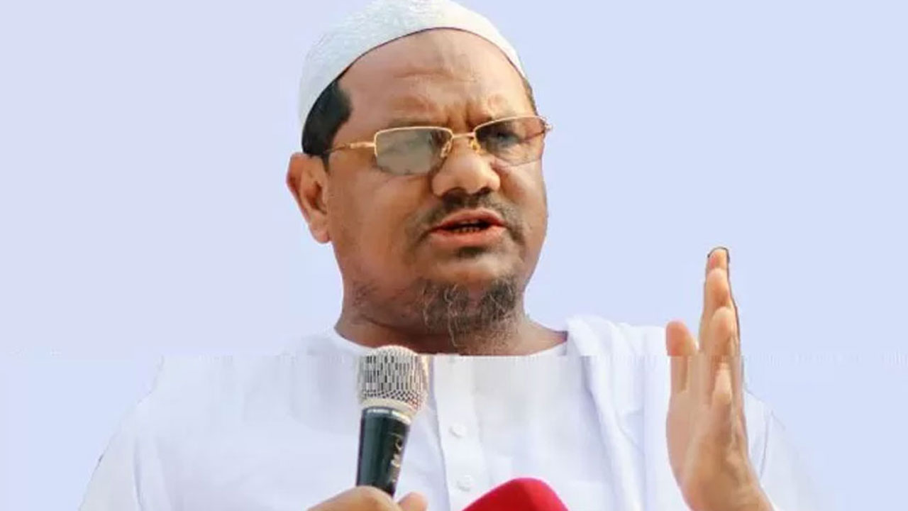 জুলাই সনদ অনুযায়ী নির্বাচনের দাবিতে সম্মিলিত আন্দোলন হবে : চরমোনাই পীর