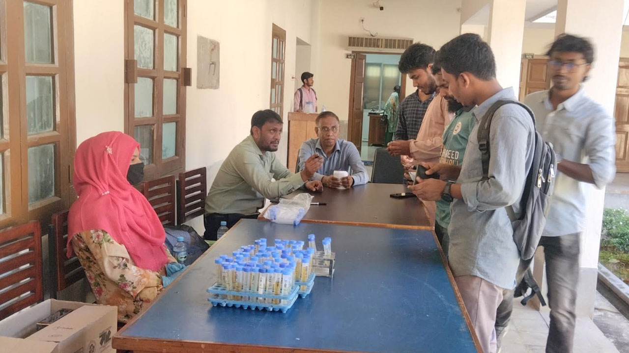 রাকসু নির্বাচনে প্রার্থীদের ডোপ টেস্টের শেষ দিন আজ