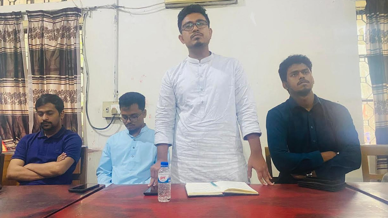 বাংলাদেশকে পথ দেখায় ঢাবি, ঢাবিকে পথ দেখায় সাংবাদিক সমিতি