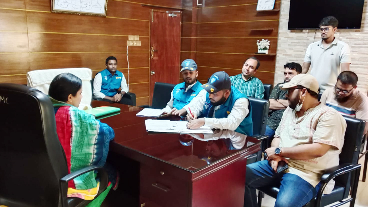 সোনাইমুড়ী স্বাস্থ্য কমপ্লেক্সে দুদকের অভিযান, ধরা পড়ল নানা অনিয়ম