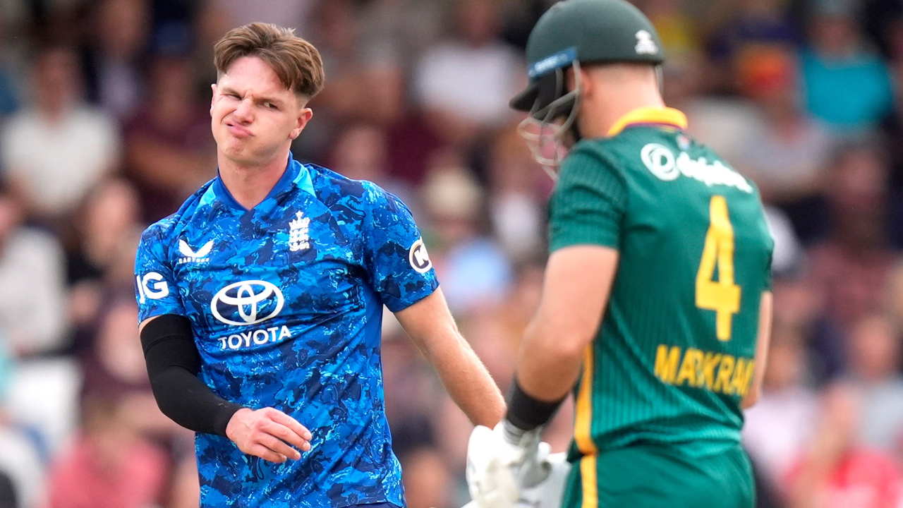 দুঃস্বপ্নের মতো অভিষেক, বিব্রতকর রেকর্ড ইংলিশ পেসারের