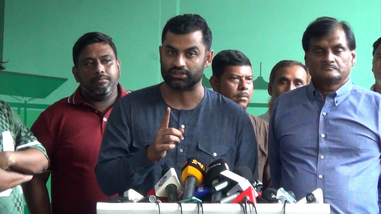 আমাকে ধরতে চাইলে আপনারাও ধরা পড়বেন- কেন বললেন তামিম