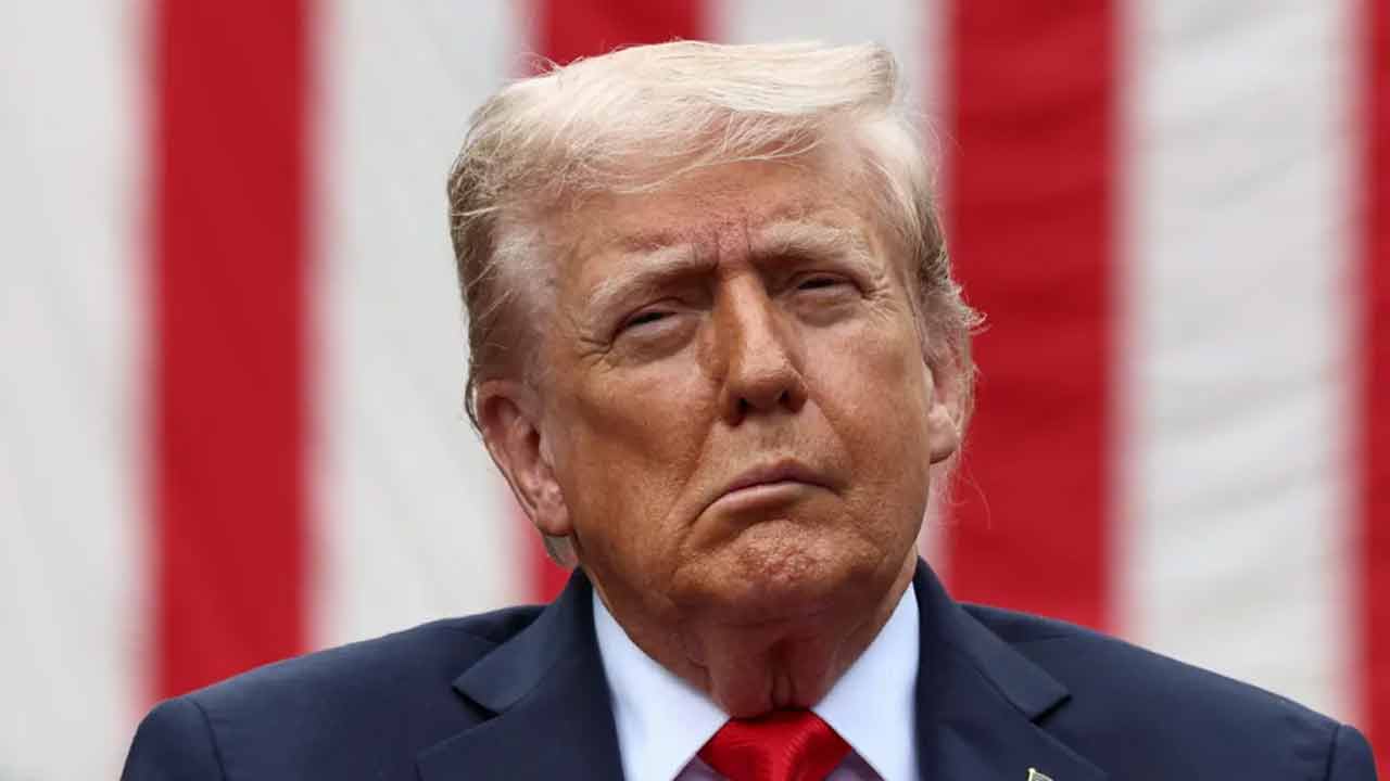 ন্যাটো দেশগুলো তেল কেনা বন্ধ করলে রাশিয়ার ওপর নিষেধাজ্ঞা দেবেন ট্রাম্প