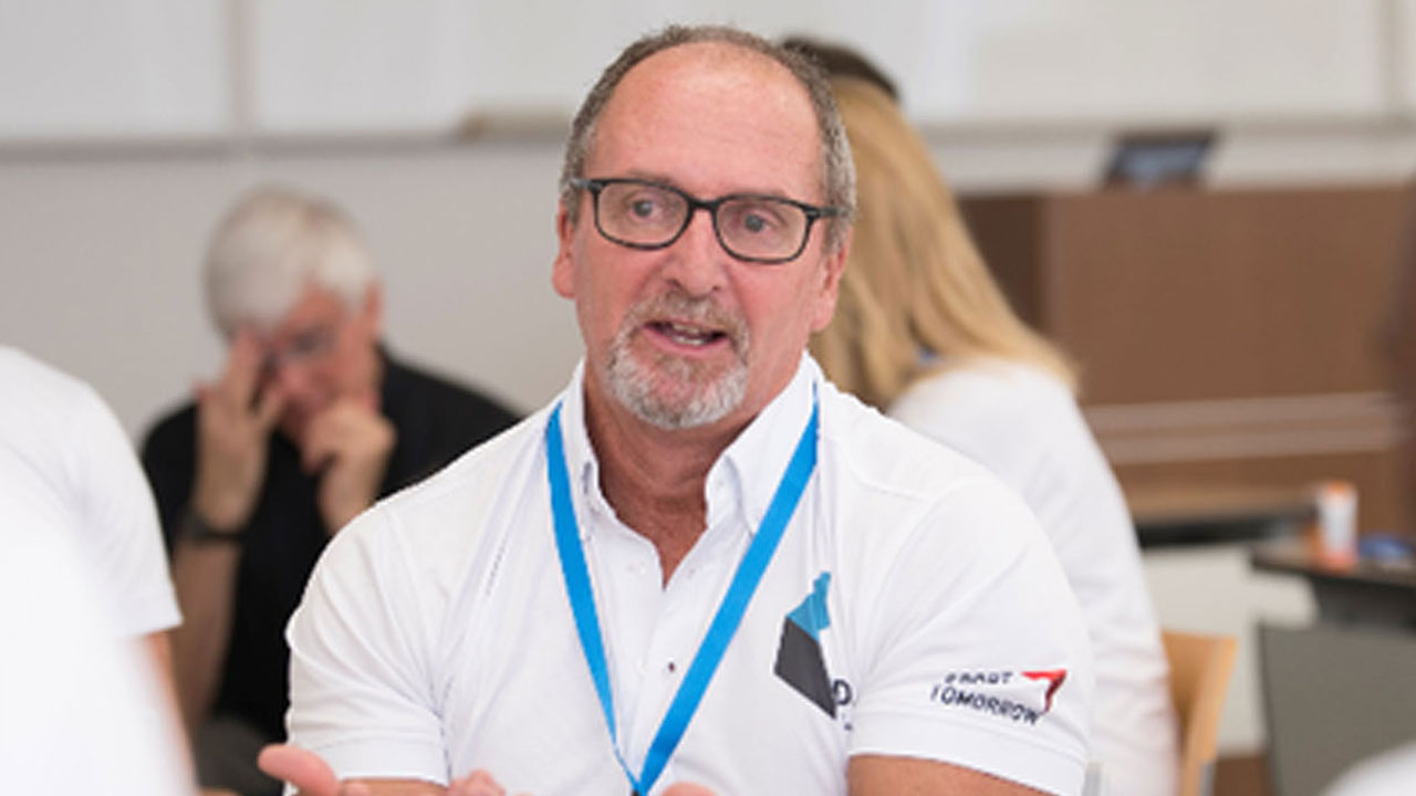 বাংলাদেশি কোচদের শেখাতে আসছেন অ্যাশলে রস