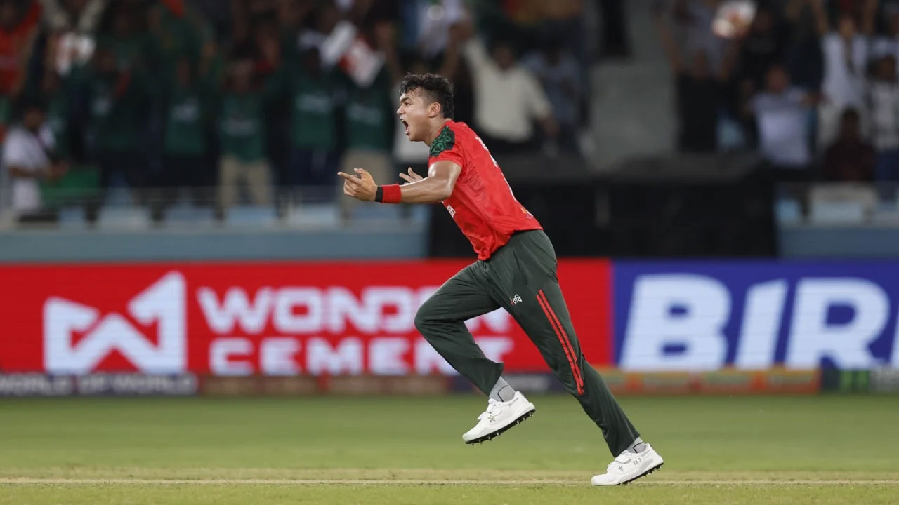 ৫ রানে ২ উইকেট নেই পাকিস্তানের