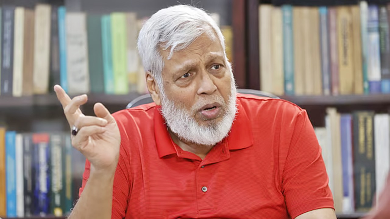 দামি ঘড়ি দিলেন তোষাখানায়, আইপ্যাড ফিরিয়ে দিলেন ভারতীয় কোম্পানিকে