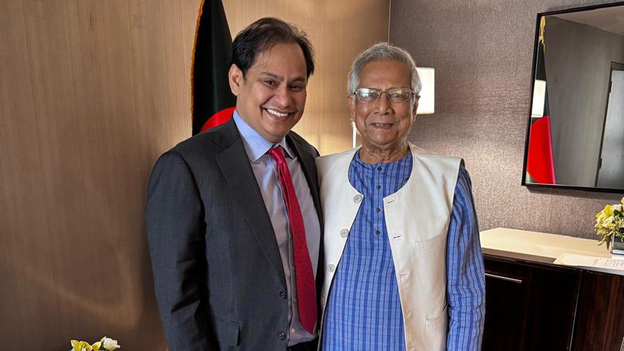 বাংলাদেশে বিনিয়োগের আগ্রহ প্রকাশ করেছেন স্ন্যাপচ্যাটের সাবেক সিএসও