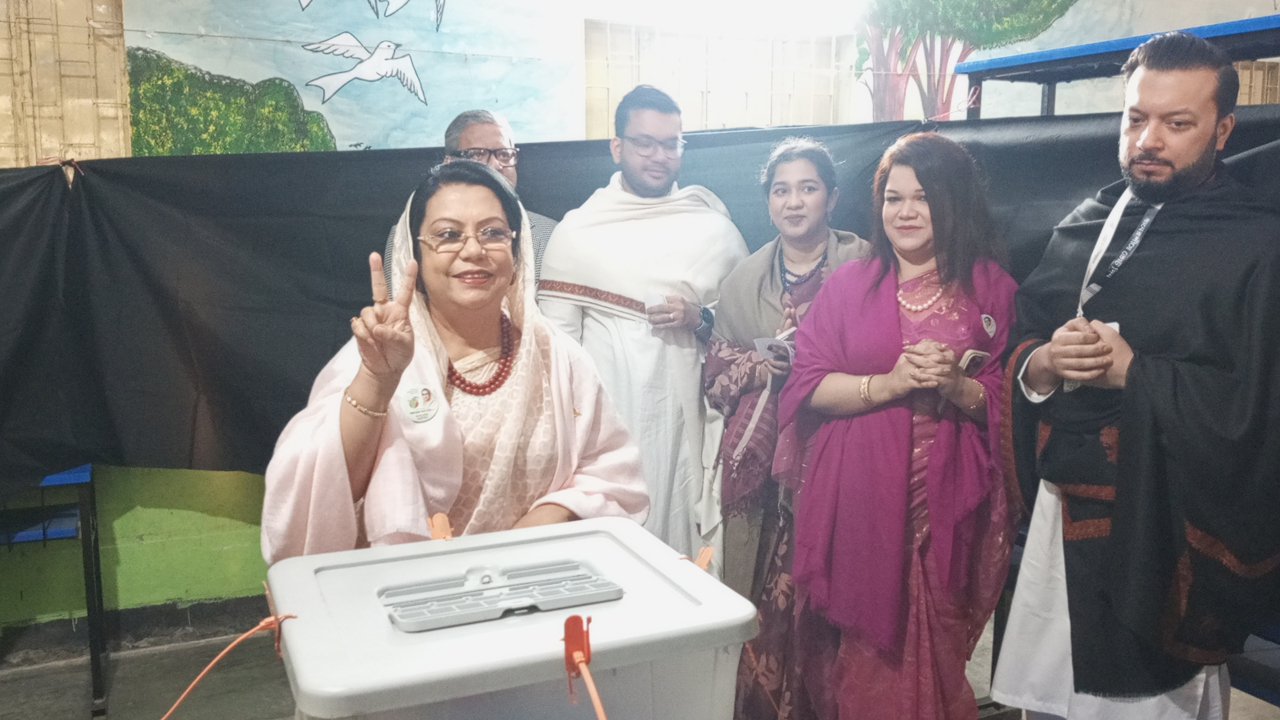 প্রথমবার নির্বাচিত হয়েই মন্ত্রী হলেন আফরোজা খানম রিতা