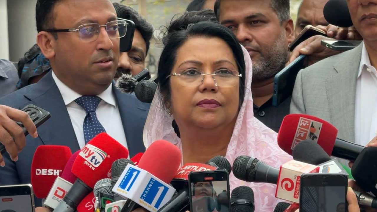 হজযাত্রীরা যাতে হয়রানির শিকার না হয় সেদিকে খেয়াল রাখতে হবে