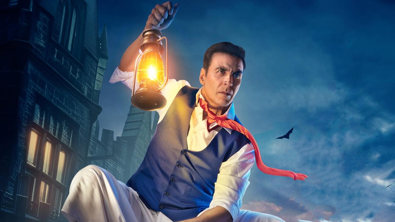 ভূতুড়ে অবতারে হুঁশিয়ারি দিলেন অক্ষয় কুমার