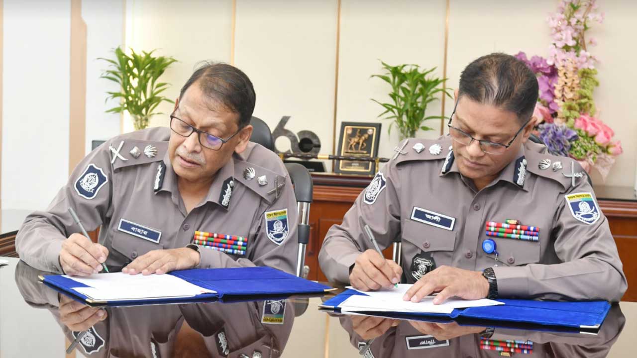 দায়িত্ব গ্রহণ করেছেন নবনিযুক্ত আইজিপি মো. আলী হোসেন ফকির