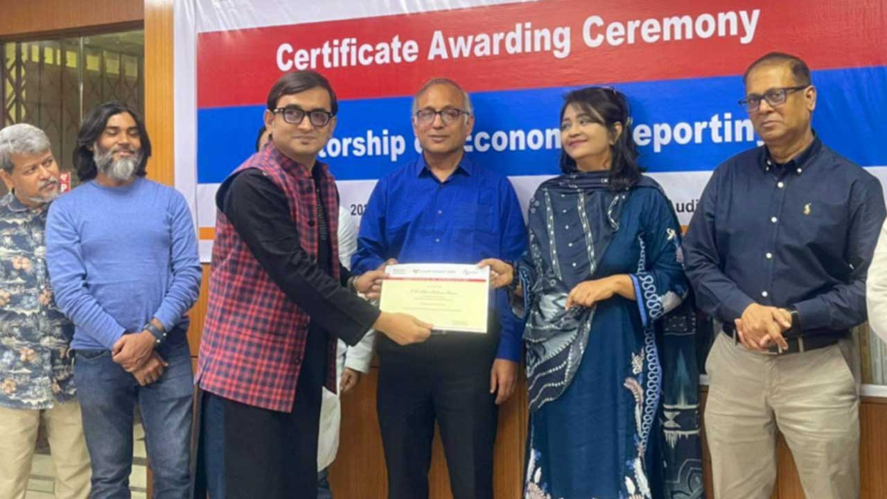 ইআরএফ-এমআরডিআই ফেলোশিপ পেলেন ঢাকা পোস্টের মাসুম