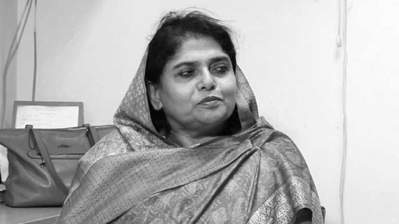 দেশের প্রখ্যাত স্ত্রীরোগ বিশেষজ্ঞ লায়লা আরজুমান্দ বানু আর নেই