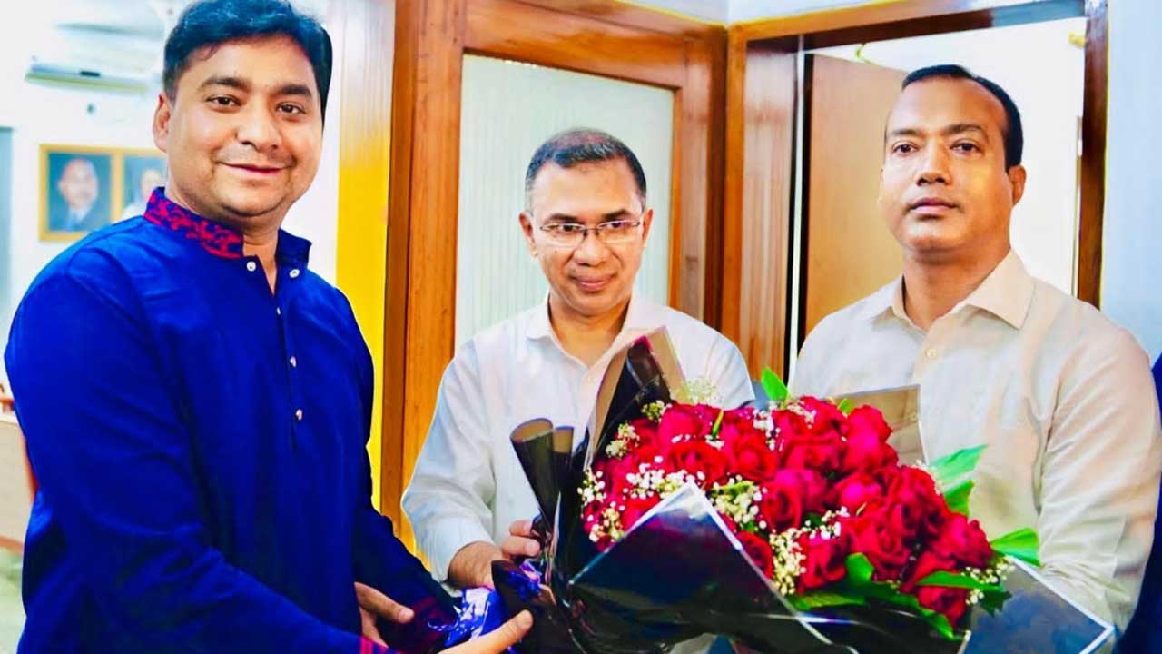 তারেক রহমানকে শুভেচ্ছা জানালেন ছাত্রদলের শীর্ষ নেতারা