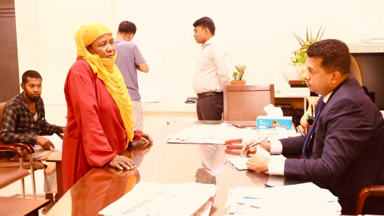 জটিল অনেক সমস্যার সমাধান হয় গণশুনানির কক্ষে, শোনা হয় সবার কথা