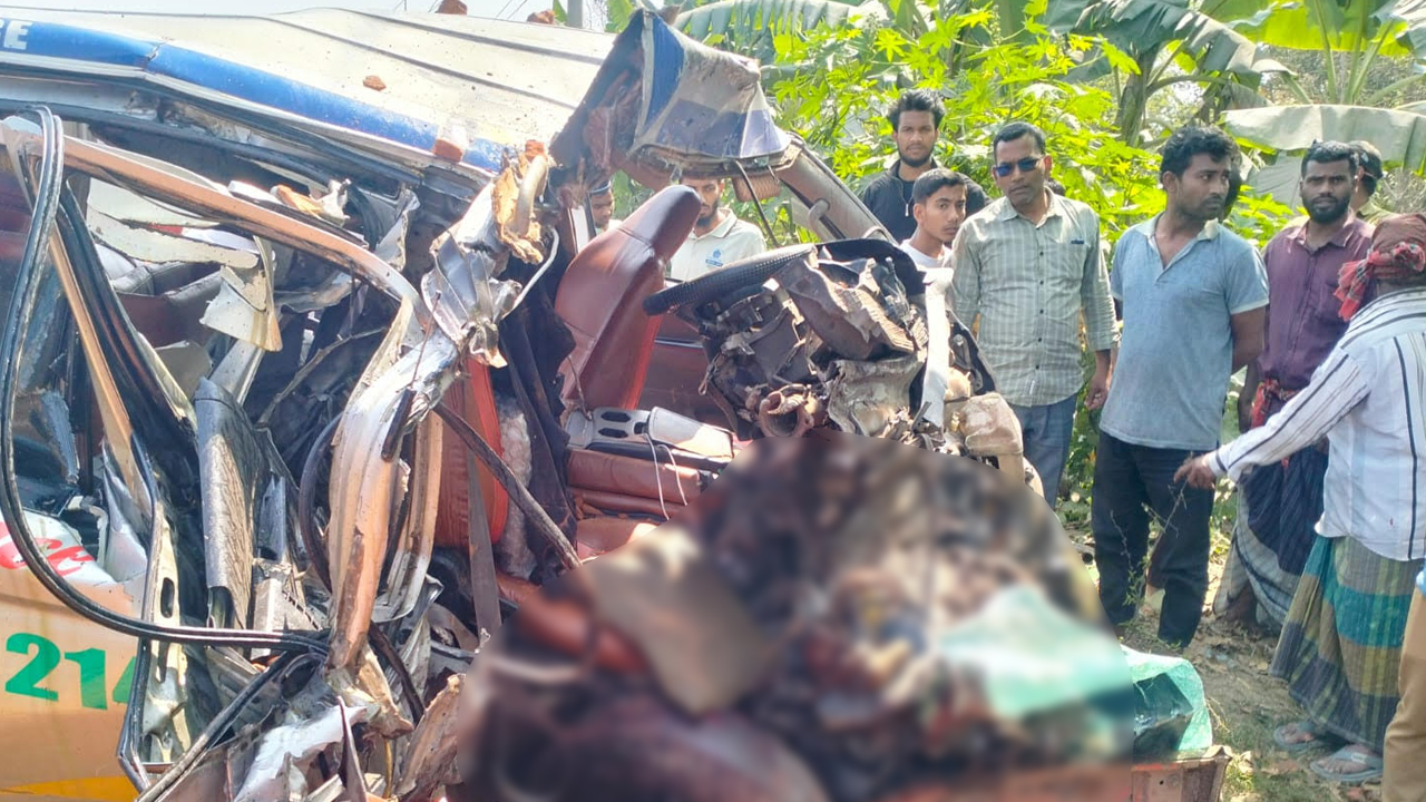 বরিশালে ট্রলি-অ্যাম্বুলেন্সের মুখোমুখি সংঘর্ষে চালক নিহত, আহত ৭