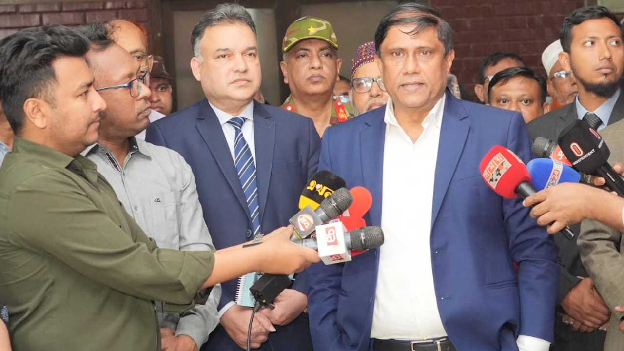 সশস্ত্র বাহিনীর আধুনিকায়নে সরকার বদ্ধপরিকর