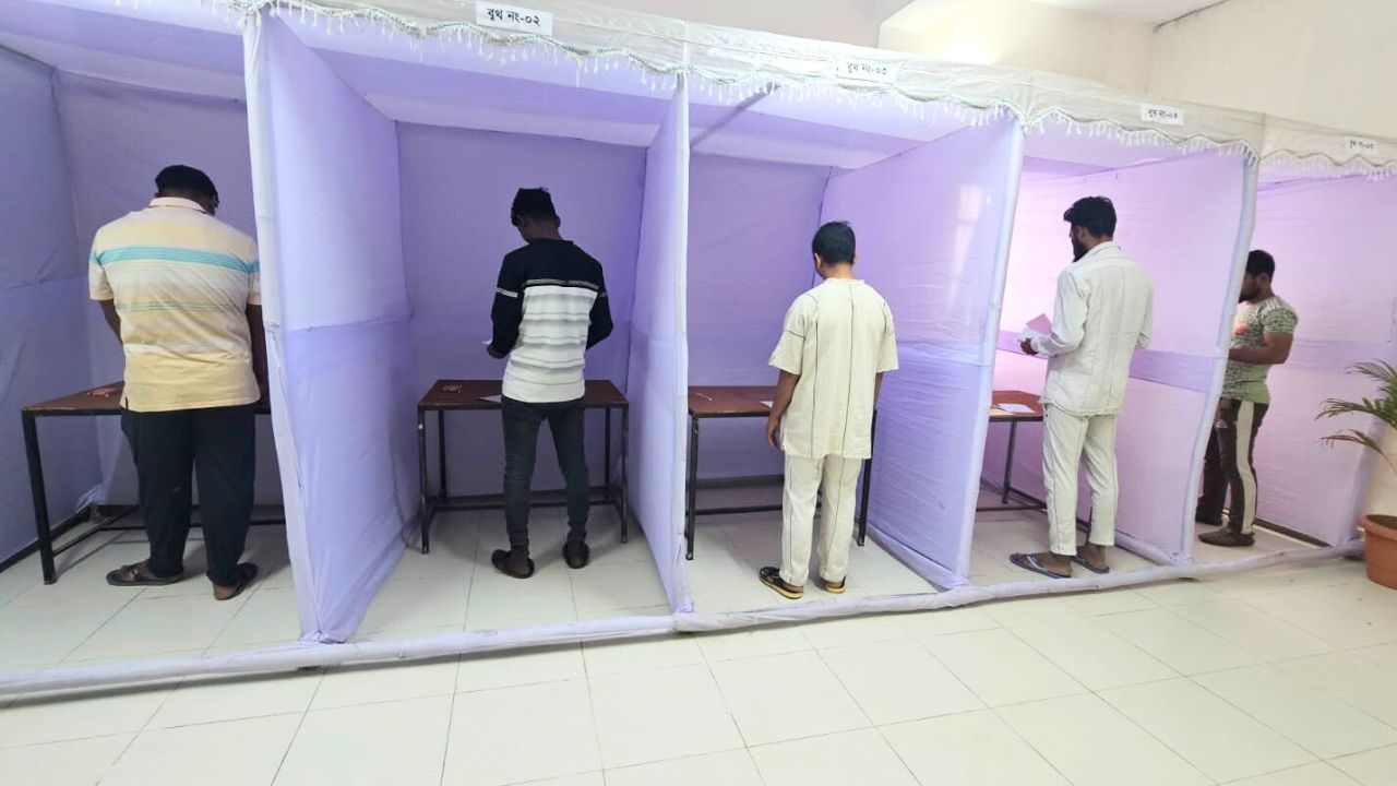 কারাবন্দিদের ভোটগ্রহণ শুরু, চলবে ৬ ফেব্রুয়ারি পর্যন্ত