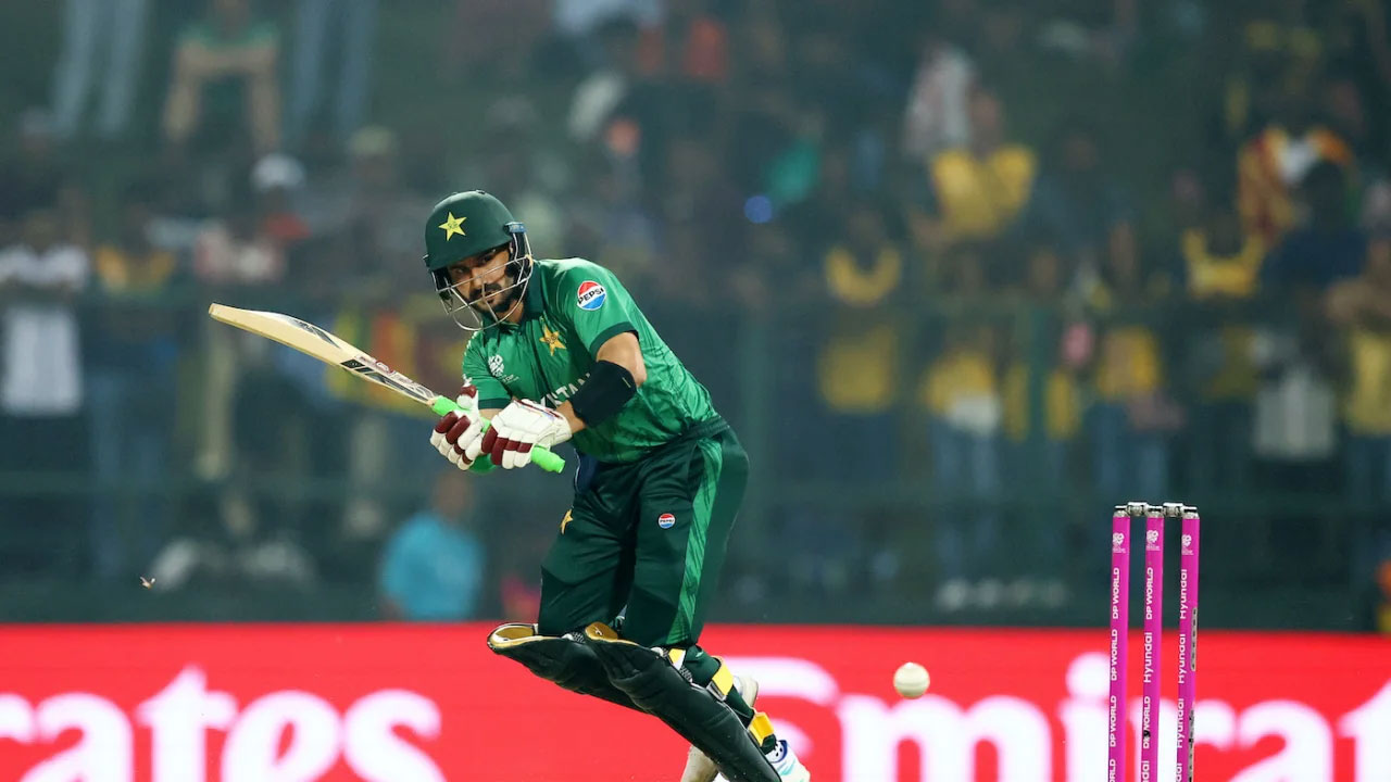 কোহলির ১২ বছরের অক্ষত রেকর্ড ভাঙলেন ফারহান