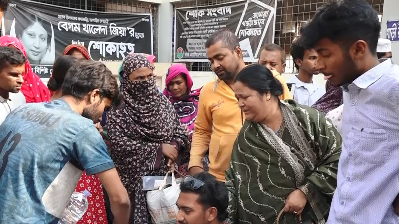 ‘আমরা বুঝতেও পারলাম না তারা এভাবে চলে যাবে’