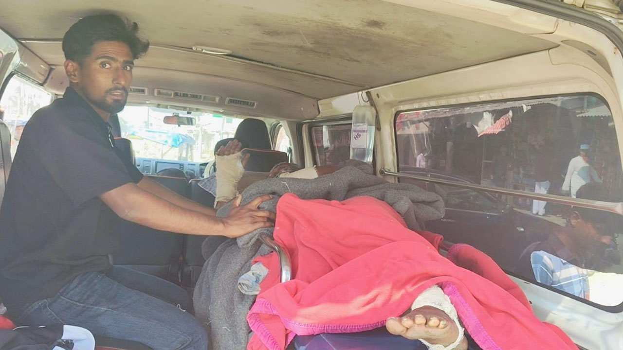 খামারে দুর্বৃত্তের আগুনে দগ্ধ মৎস্য খামারির মৃত্যু