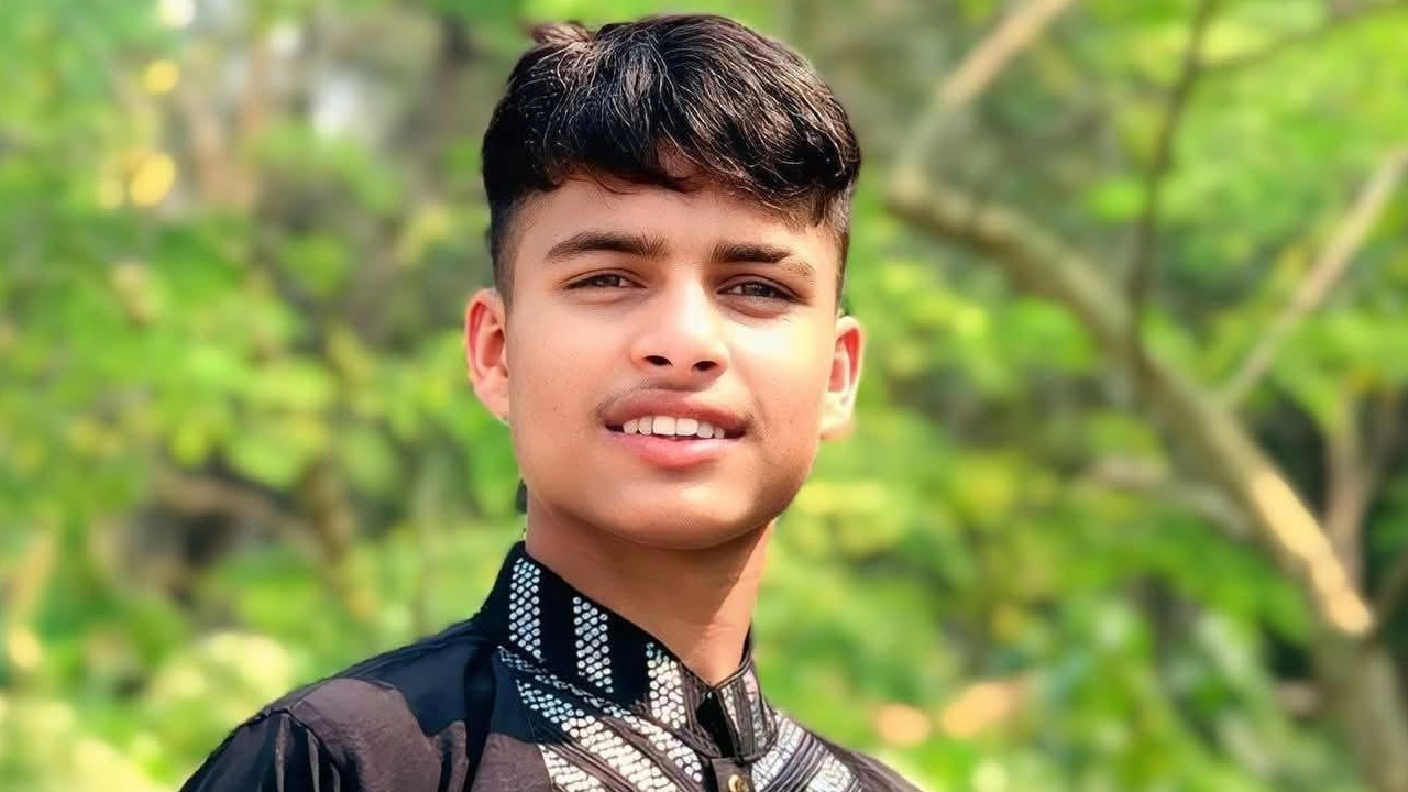 তুচ্ছ ঘটনা নিয়ে বাকবিতণ্ডা, বগুড়ায় তারাবির পর কিশোরকে কুপিয়ে হত্যা