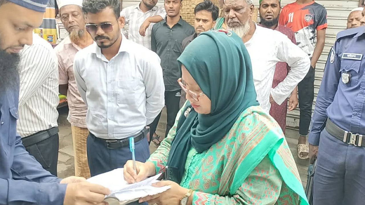 সোনারগাঁয়ে দুই ব্যবসায়ীকে জরিমানা