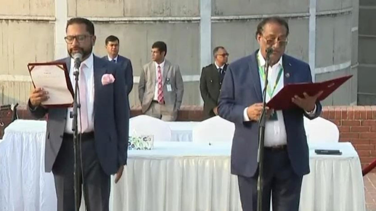 প্রতিমন্ত্রী হিসেবে শপথ নিলেন আলী নেওয়াজ মাহমুদ খৈয়ম