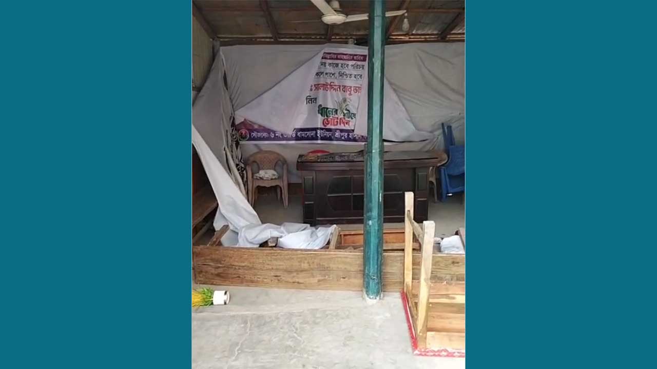 আশুলিয়ায় বিএনপির দুই গ্রুপের সংঘর্ষ ও ভাঙচুর