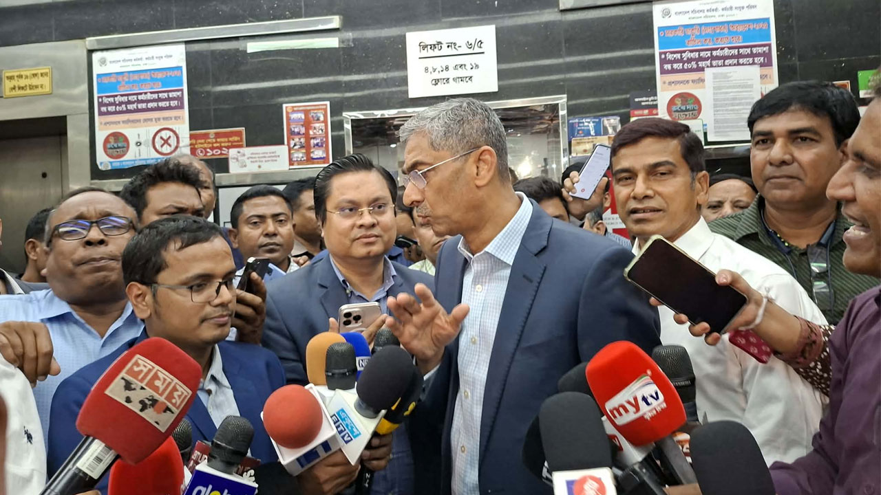 নতুন মন্ত্রিসভার প্রথম কর্মদিবস, সবার কাছে দোয়া চাইলেন এ্যানি