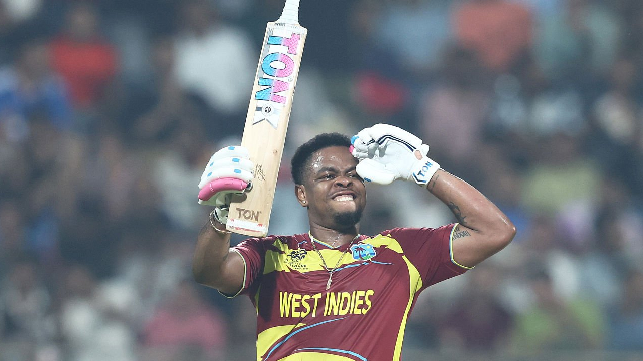 হেটমায়ারের বিধ্বংসী ব্যাটিংয়ে রেকর্ডবুক তছনছ, আরও যত কীর্তি