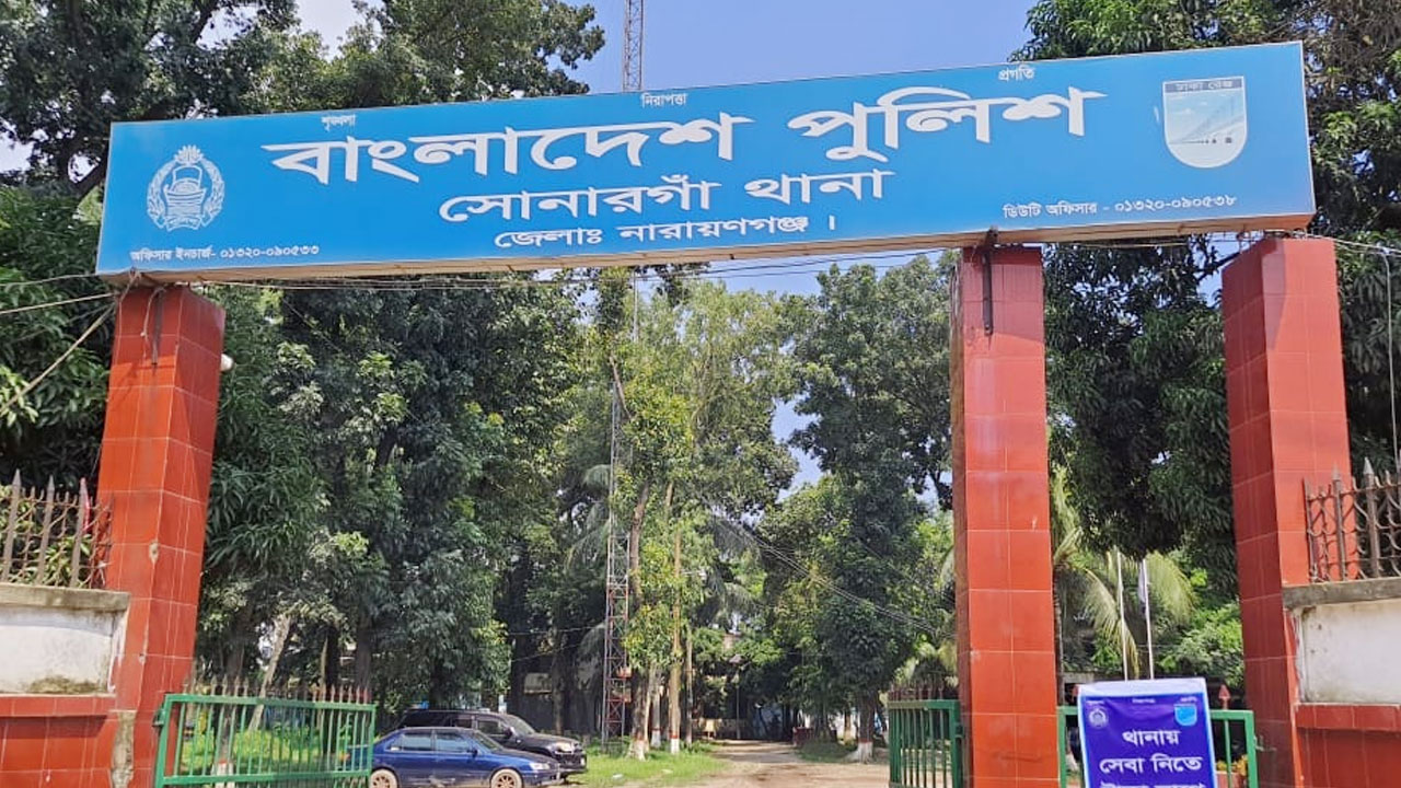 জমি থেকে ইটভাটায় মাটি নেওয়া নিয়ে সংঘর্ষ, আহত ২০